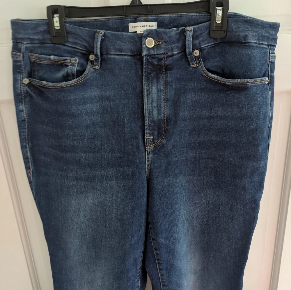 Good American Always Fits Good Curve Straight Dark Wash Jeans - Picture 3 of 4